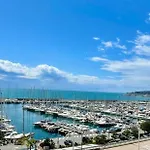 Superbe En Bord De Mer, Près Du Centre Et Des Plages Appartement