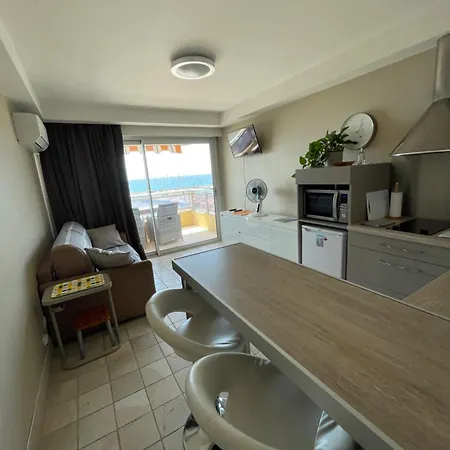 Superbe En Bord De Mer, Pres Du Centre Et Des Plages * Menton