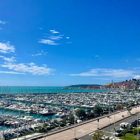 Appartamento Superbe En Bord De Mer, Près Du Centre Et Des Plages *