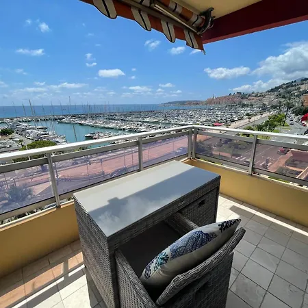 Superbe En Bord De Mer, Près Du Centre Et Des Plages Menton