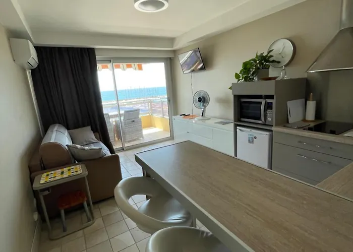 Superbe En Bord De Mer, Pres Du Centre Et Des Plages * Menton