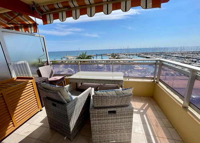 Superbe En Bord De Mer, Près Du Centre Et Des Plages Appartement